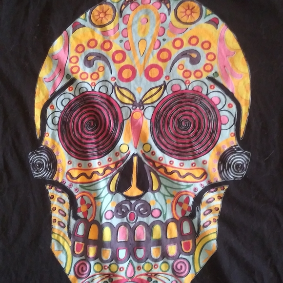 CLEARANCE PRICE LIFE CLOTHING COLORFUL SKULL FACE GRAPHIC TSHIRT | M - Picture 2 of 6